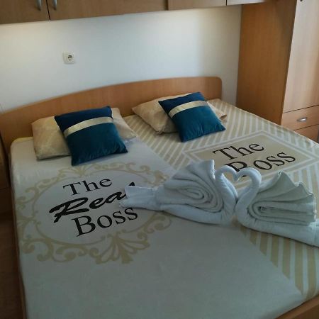 Apartment And Room Hudoletnjak Šilo Kültér fotó