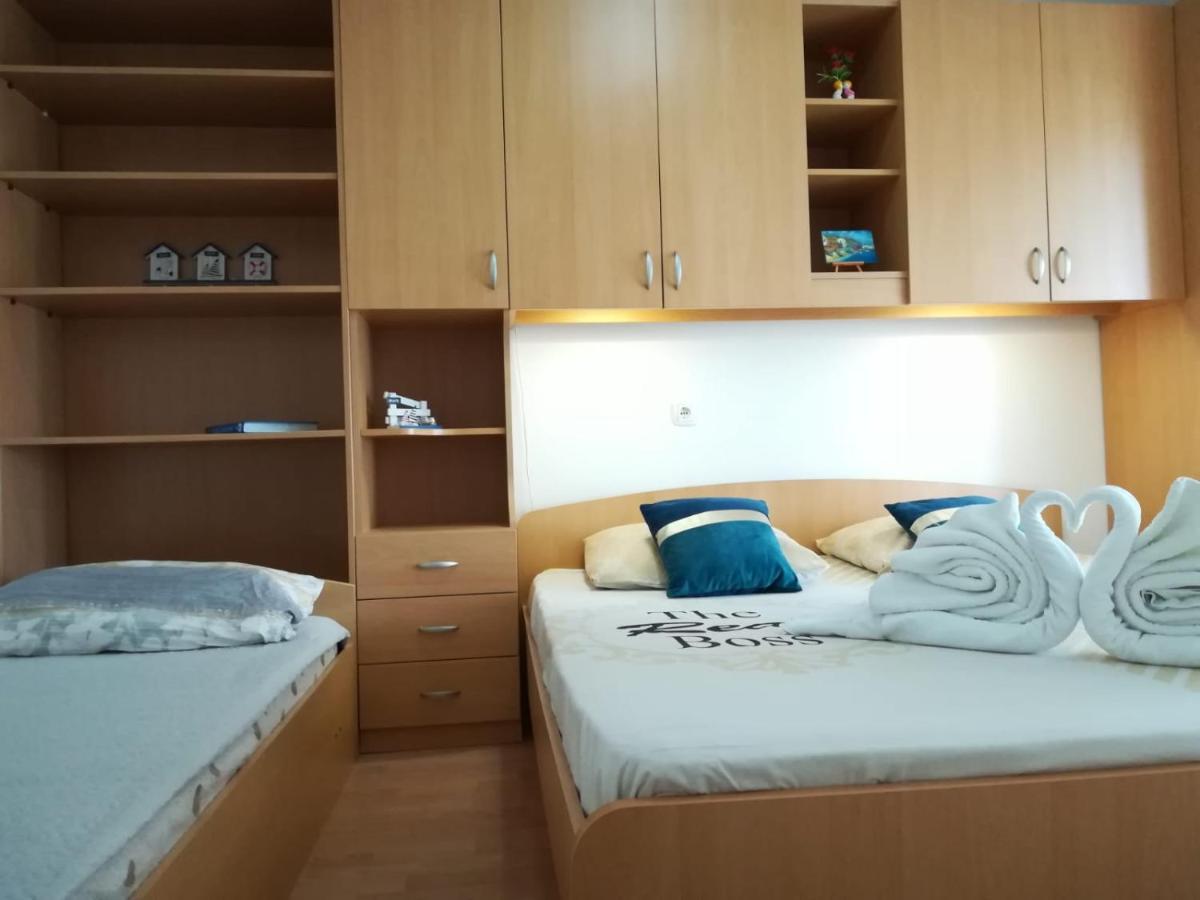 Apartment And Room Hudoletnjak Šilo Kültér fotó