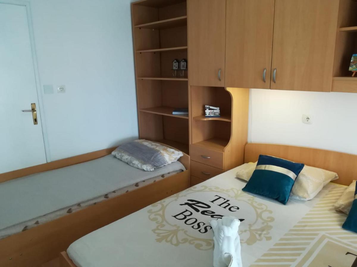 Apartment And Room Hudoletnjak Šilo Kültér fotó